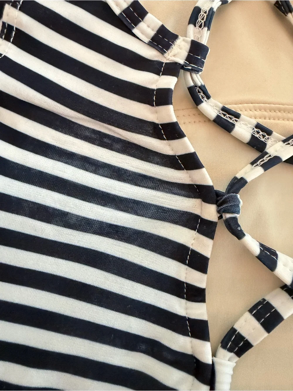 Albion The Weekender One-Piece - SIZE SMALL - Picture 12 of 12